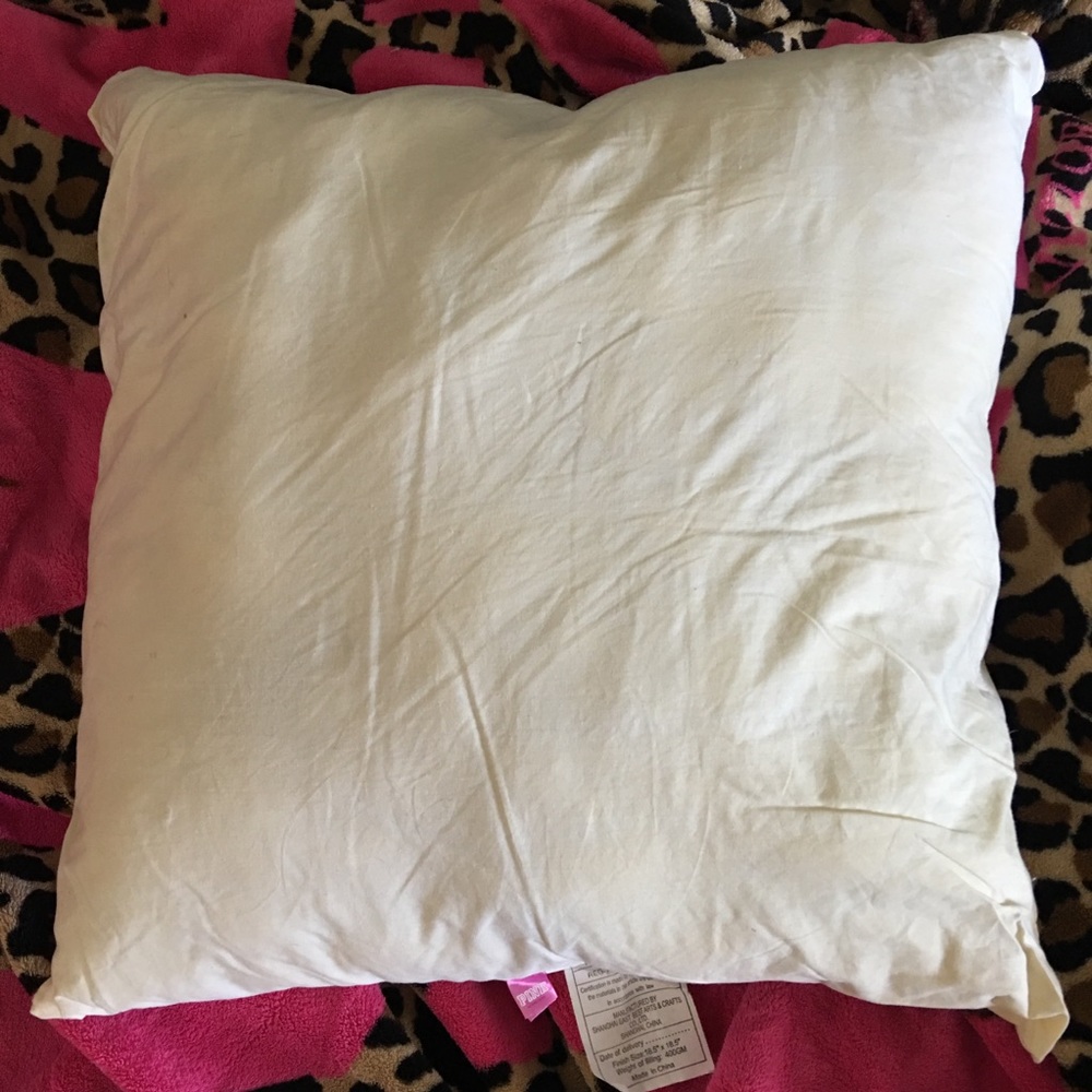‼️ SOLD ‼️Authentic VS PINK Throw Pillow Insert